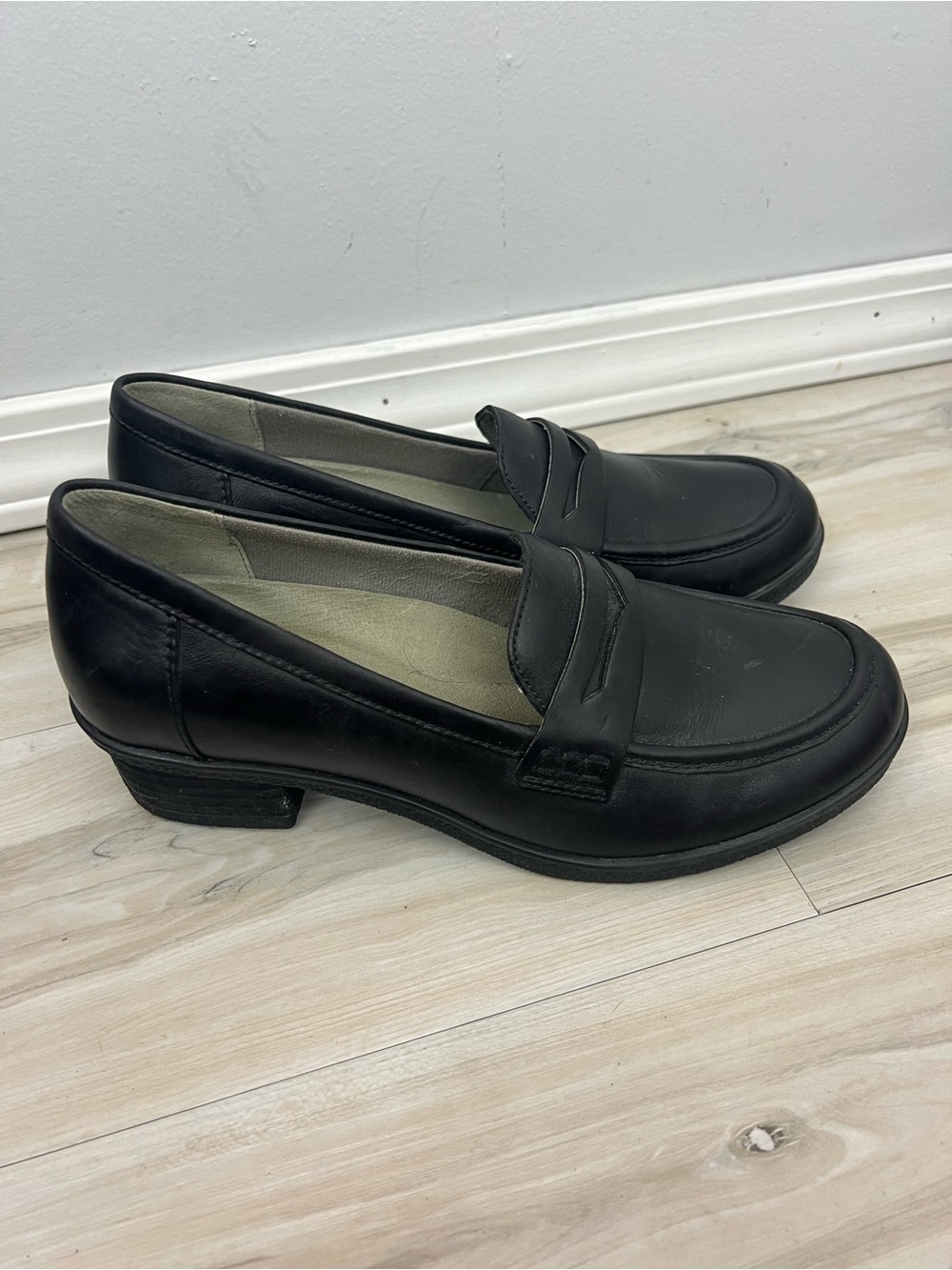 Dansko Danica Waterproof Classic Black Leather Women's Loafers